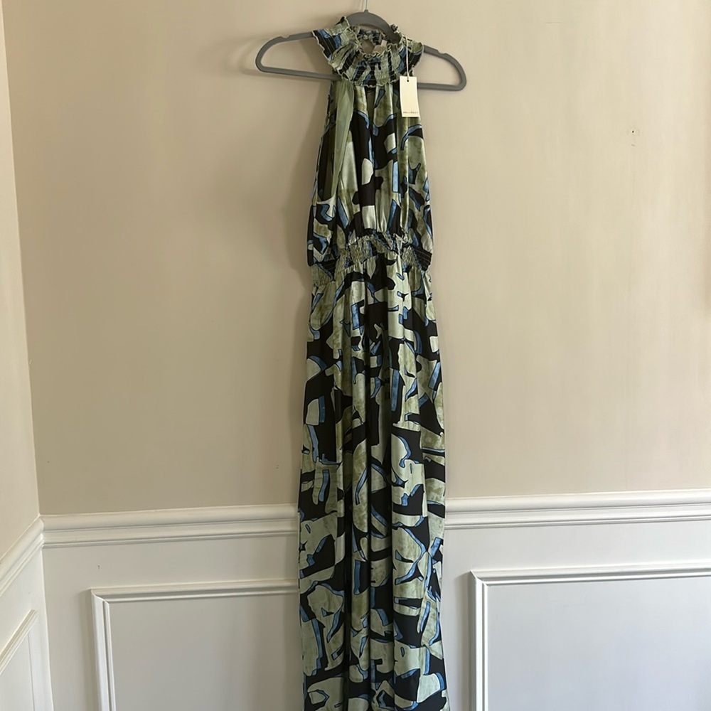 NEW MELLODAY BLACK AND SAGE DRESS, RUBBER WAISTED BEAUTIFUL SILKY SOFT POLYESTER